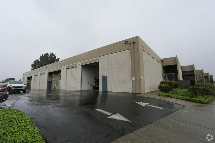 2291 Via De Mercados, Concord, CA à louer - Photo de l’immeuble – Image 2 sur 3