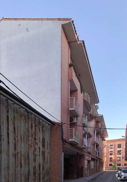 Calle Mariana Pineda, 4, Ocaña, Toledo à vendre - Photo de l’immeuble – Image 2 sur 2