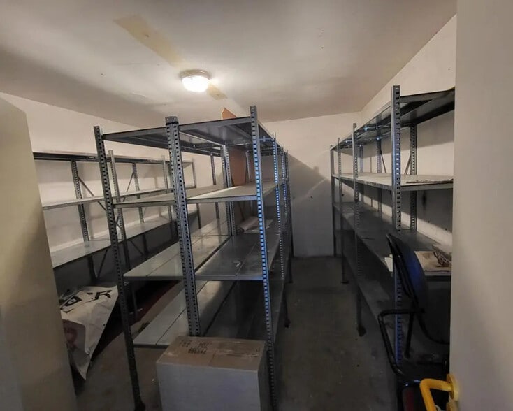 Bureau dans Saint-Mars-la-Brière à louer - Photo de l’immeuble – Image 3 sur 6