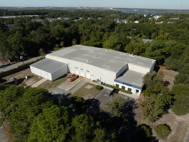 415 Jessen Ln, Charleston, SC à vendre - Photo de l’immeuble – Image 1 sur 25