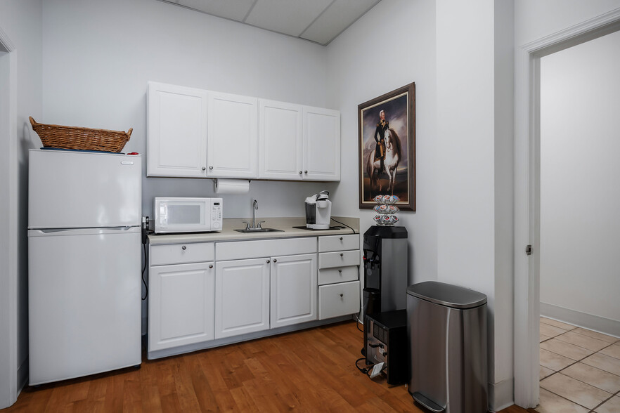 805 S Chancery St, McMinnville, TN à louer - Photo intérieure – Image 2 sur 22