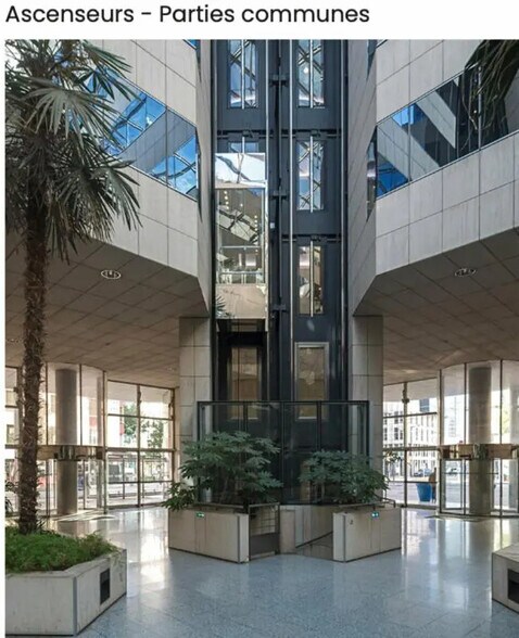 Bureau dans Lyon à vendre - Photo de l’immeuble – Image 3 sur 24