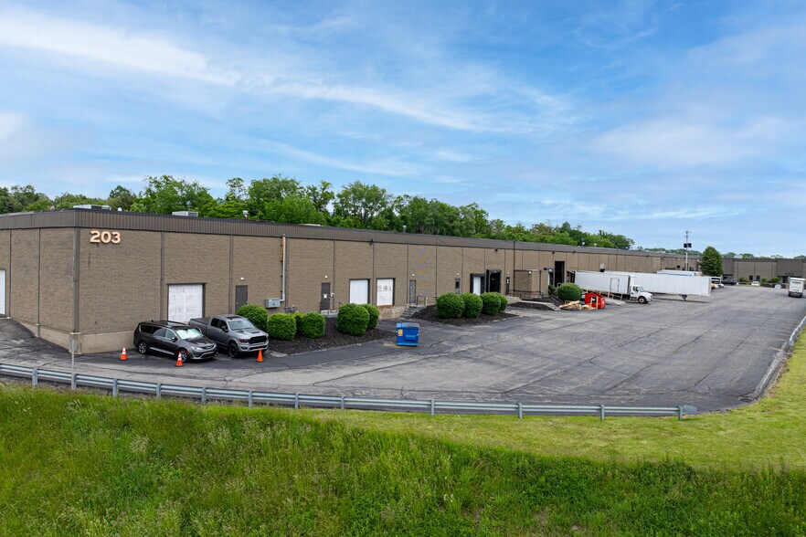 203-205 Overlook Dr, Sewickley, PA à louer - Photo de l’immeuble – Image 3 sur 4