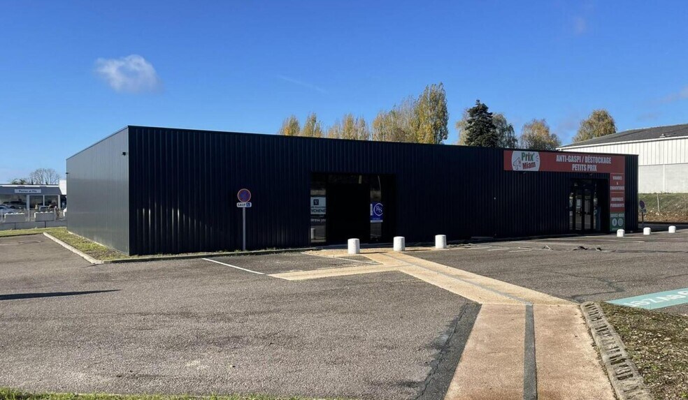 5 Rue Maurice Ravel, Argentan à louer - Photo de l’immeuble – Image 2 sur 4