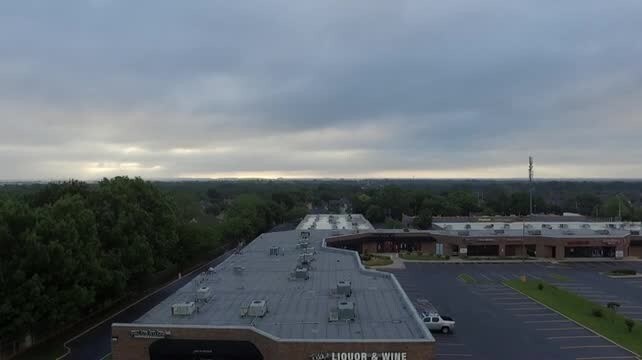 8005-8316 S Sheridan Rd, Tulsa, OK à louer - Vidéo sur l’annonce professionnelle – Image 2 sur 11