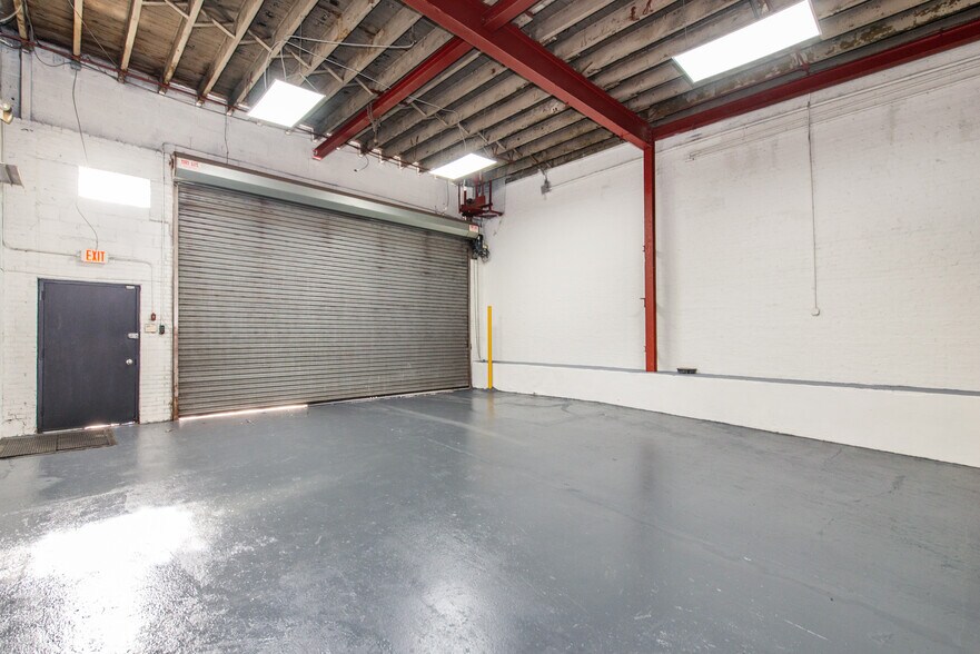 124 Johnson St, Newark, NJ à vendre - Photo de l’immeuble – Image 1 sur 23
