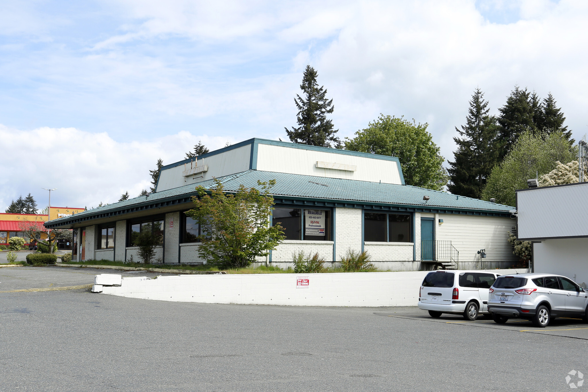3558 Wheaton Way, Bremerton, WA à vendre Photo de l’immeuble– Image 1 sur 38