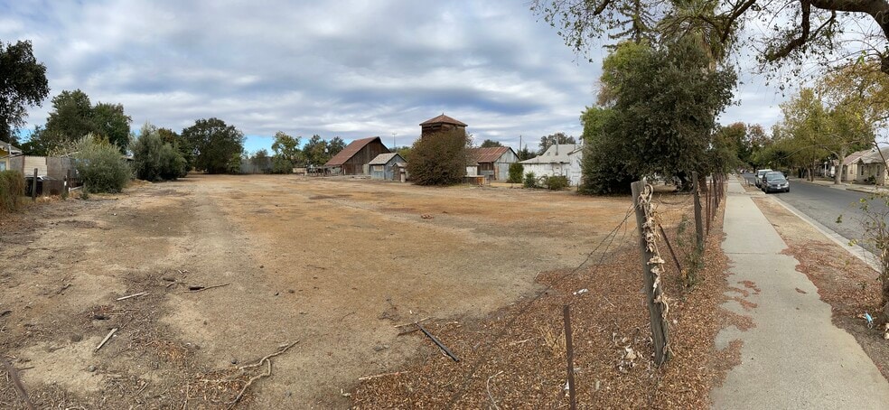534 Johnston St, Woodland, CA à vendre - Photo principale – Image 1 sur 13