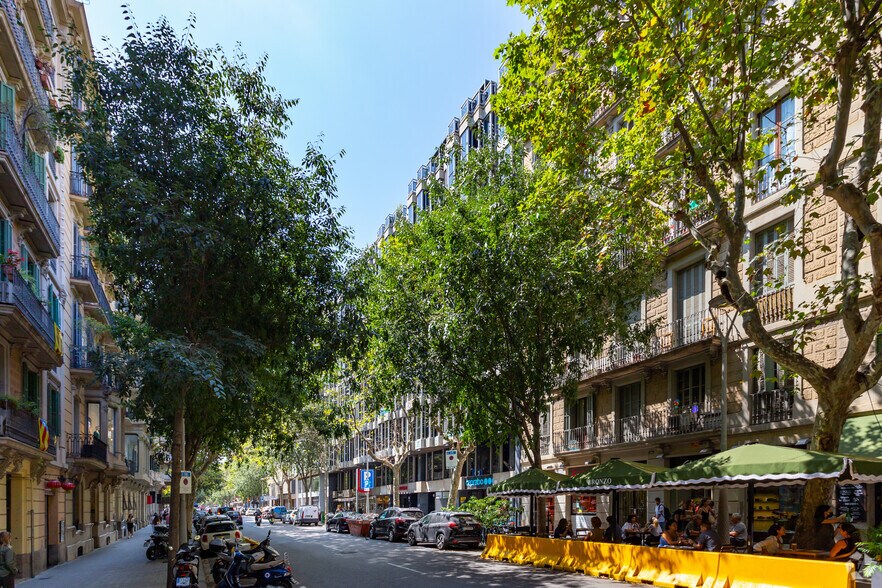Carrer de Còrsega, 301, Barcelone, Barcelona à louer - Photo de l’immeuble – Image 2 sur 2