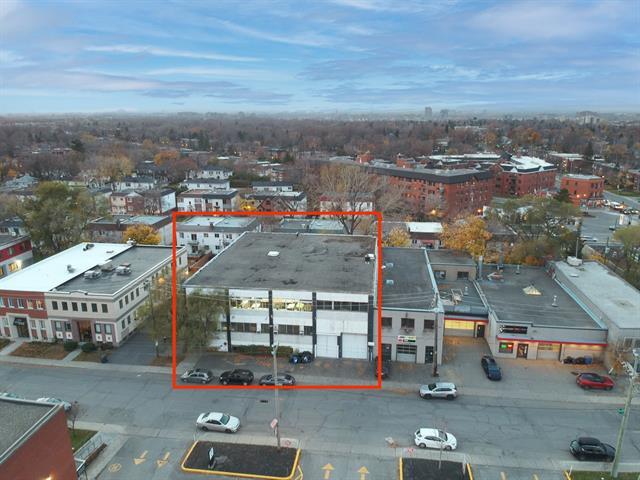 255 Av Dunbar, Mont-Royal, QC à louer Photo principale– Image 1 sur 2