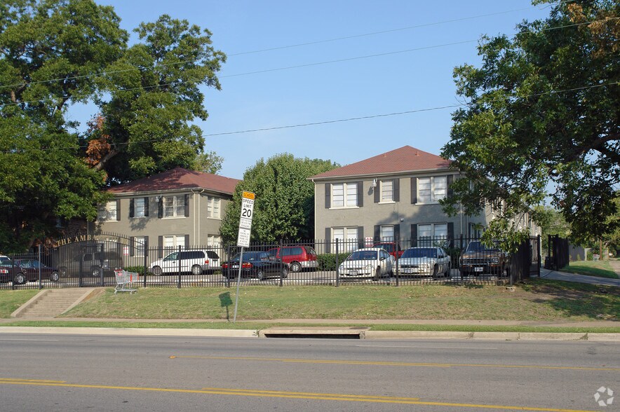 5027-5029 Live Oak St, Dallas, TX à vendre - Photo de l’immeuble – Image 3 sur 15