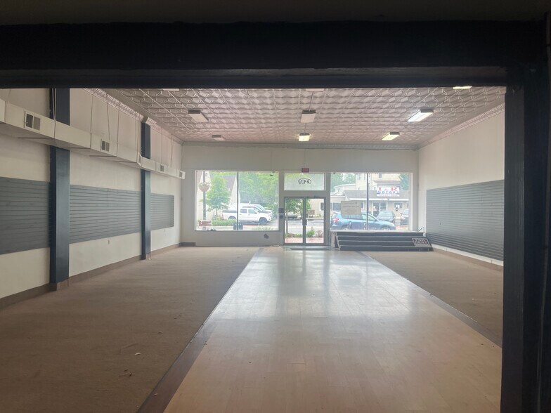 440 S Washington St, Falls Church, VA à louer - Photo intérieure – Image 2 sur 3
