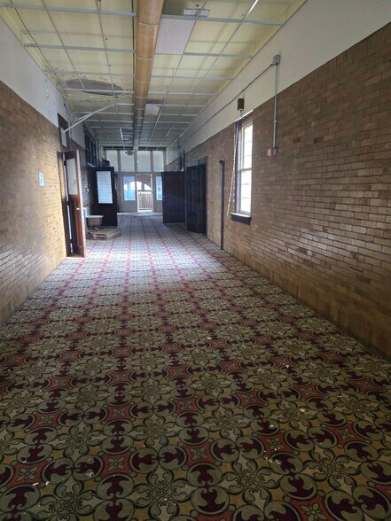 1317 Cincinnati St, Dayton, OH à vendre - Photo de l’immeuble – Image 3 sur 27