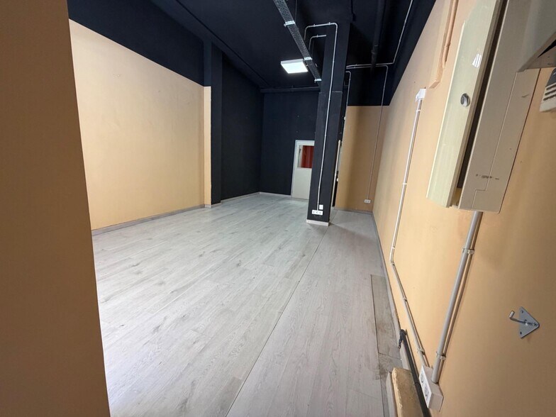 Local commercial dans Sabadell, Barcelona à louer - Photo de l’immeuble – Image 3 sur 5