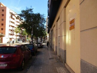 Plus de détails pour Local commercial à louer