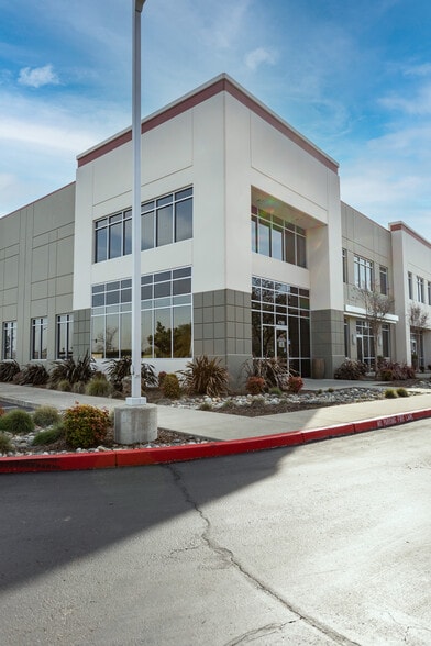 4750-4794 Duckhorn Dr, Sacramento, CA à vendre - Photo de l’immeuble – Image 3 sur 60