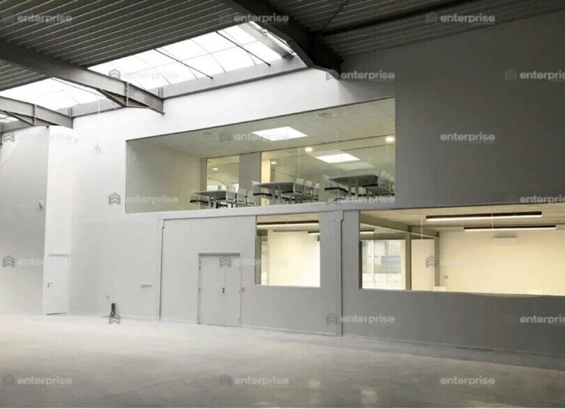 Local d’activités dans Sainghin-en-Mélantois à louer - Photo intérieure – Image 3 sur 4