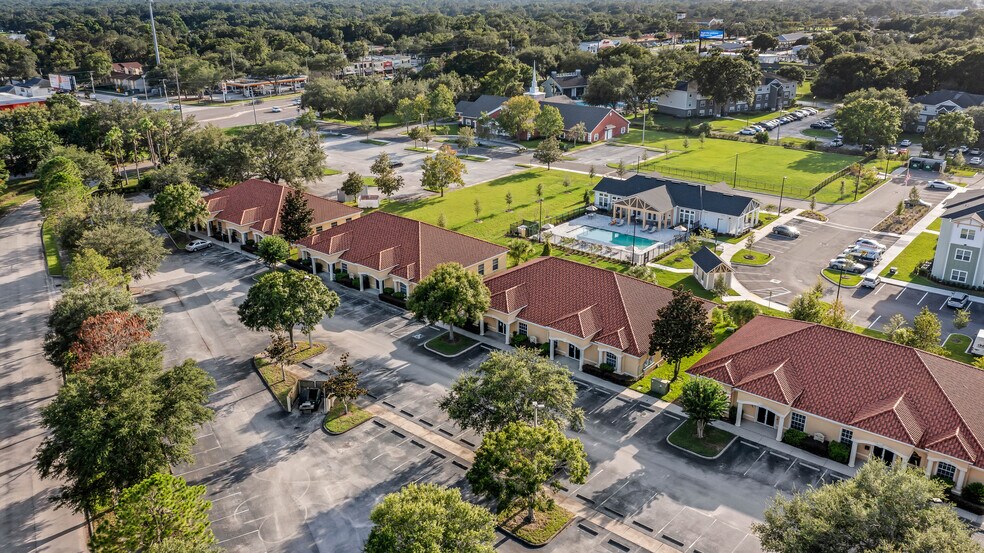 1038-1040 E Brandon Blvd, Brandon, FL à louer - Aérien – Image 3 sur 10