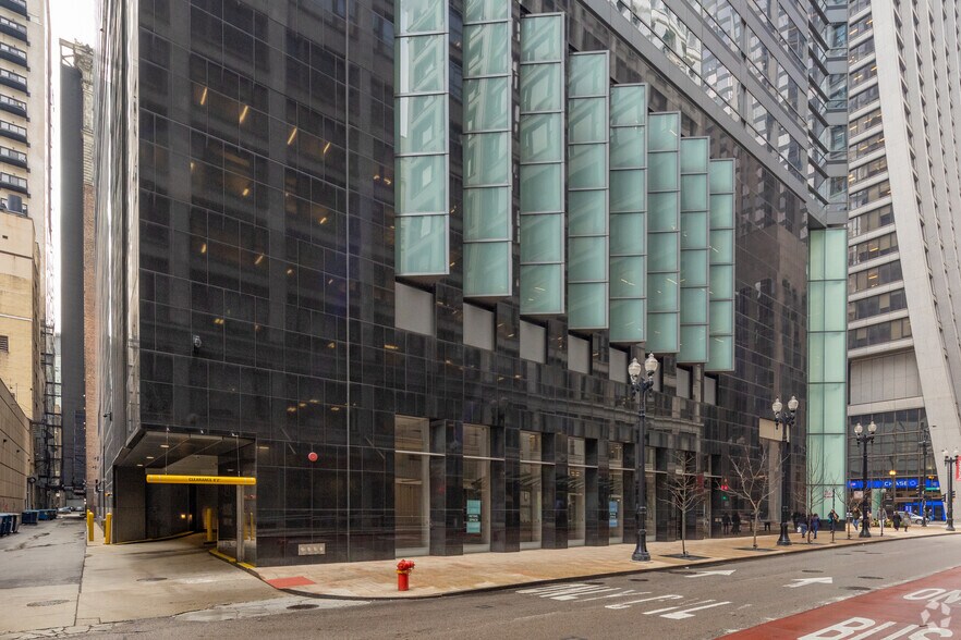 1 S Dearborn St, Chicago, IL à louer - Photo de l’immeuble – Image 3 sur 20