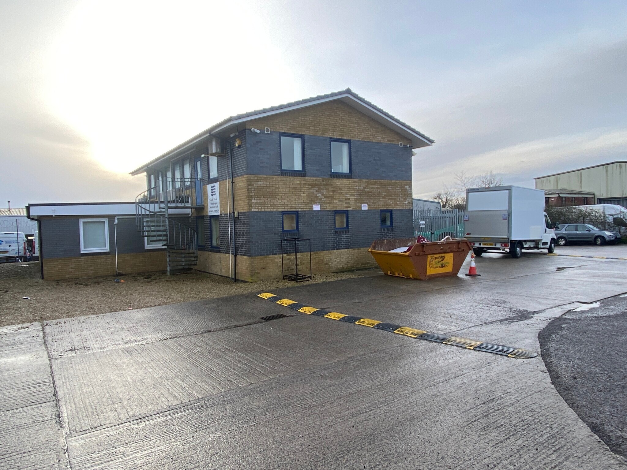 2 Alfreds Way, Wincanton à louer Photo de l’immeuble– Image 1 sur 7