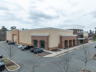 Plus de détails pour 3 Hawes Way, Stoughton, MA - Local commercial à louer