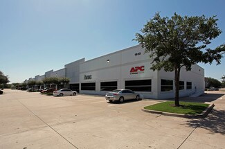 Plus de détails pour 1920 Hutton Ct, Farmers Branch, TX - Industriel/Logistique à louer