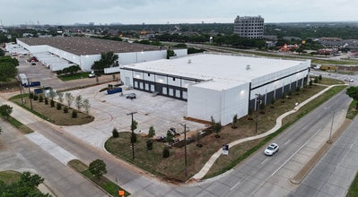 2322 N State Highway 360, Grand Prairie, TX à vendre Photo de l’immeuble– Image 2 sur 3