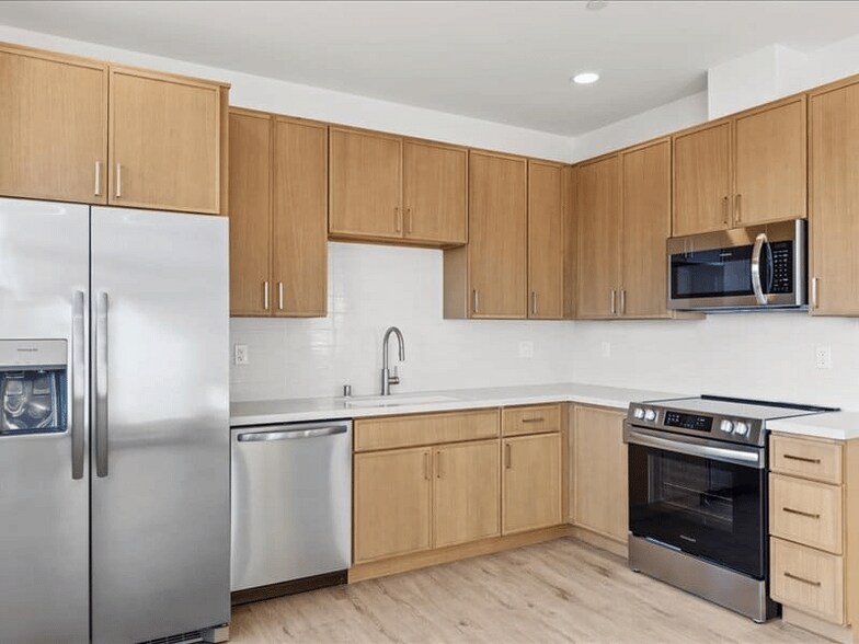 3244 Clairemont Dr, San Diego, CA à vendre - Photo de l’immeuble – Image 2 sur 17