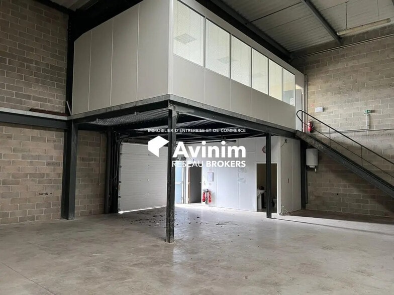 Industriel/Logistique dans Meaux à vendre - Photo de l’immeuble – Image 3 sur 13