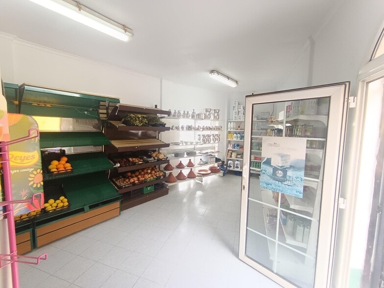 Local commercial dans Molina de Segura, Murcia à vendre - Photo intérieure – Image 2 sur 5
