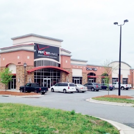 4002 Elton Way, Greensboro, NC à louer - Photo de l’immeuble – Image 2 sur 11