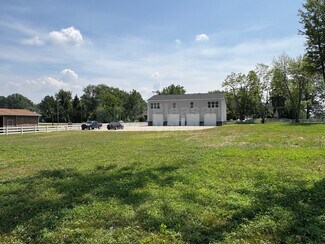 Plus de détails pour 1627 Krumroy Rd, Akron, OH - Local commercial à vendre