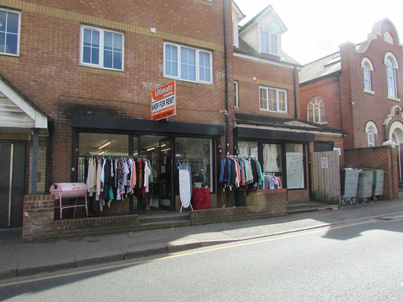 39-45 Chapel St, Luton à louer - Photo de l’immeuble – Image 1 sur 2