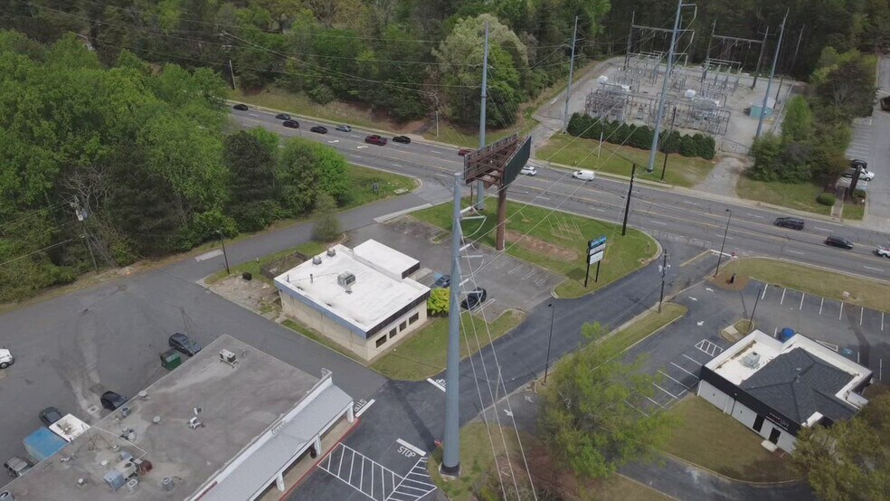 7820 Holcomb Bridge Rd, Peachtree Corners, GA à vendre - Vidéo sur l’annonce professionnelle – Image 2 sur 21