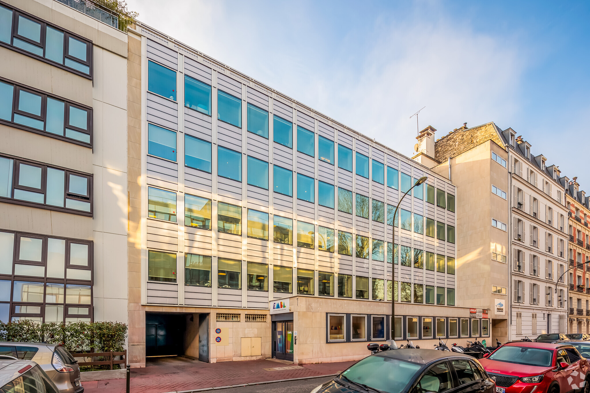 Bureau dans Levallois-Perret à louer Photo principale– Image 1 sur 5