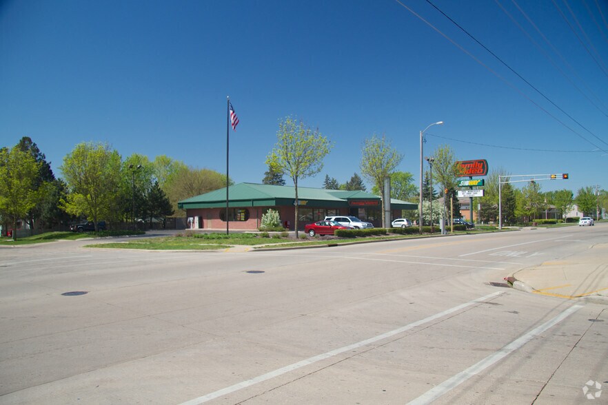 1402 Liberty Ave, Beloit, WI à louer - Photo principale – Image 1 sur 6