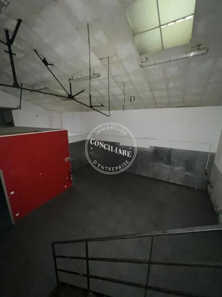 Industriel/Logistique dans Toulouse à louer - Photo de l’immeuble – Image 3 sur 5