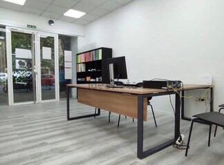 Plus de détails pour Local commercial à louer