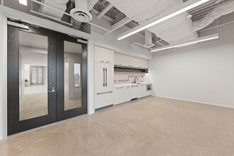 620 Newport Center Dr, Newport Beach, CA à louer Photo intérieure– Image 1 sur 6