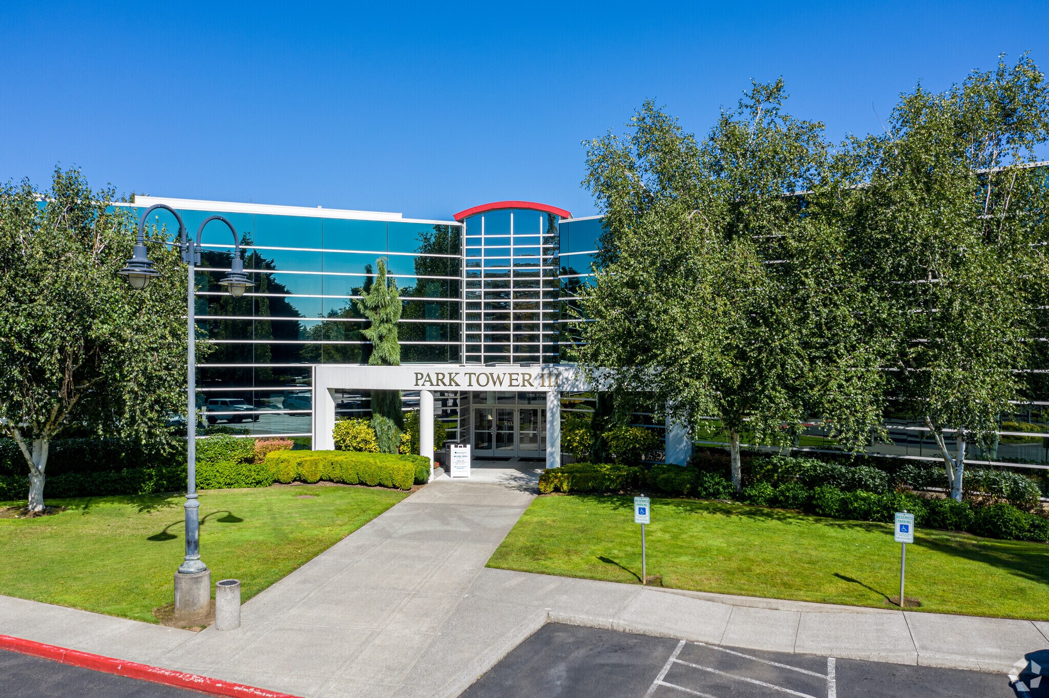 222 NE Park Plaza Dr, Vancouver, WA à louer Photo principale– Image 1 sur 12
