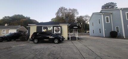 4904 Park Rd, Charlotte, NC à louer Photo de l’immeuble– Image 1 sur 3