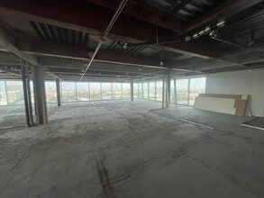 2100 Travis St, Houston, TX à louer Photo intérieure– Image 1 sur 4