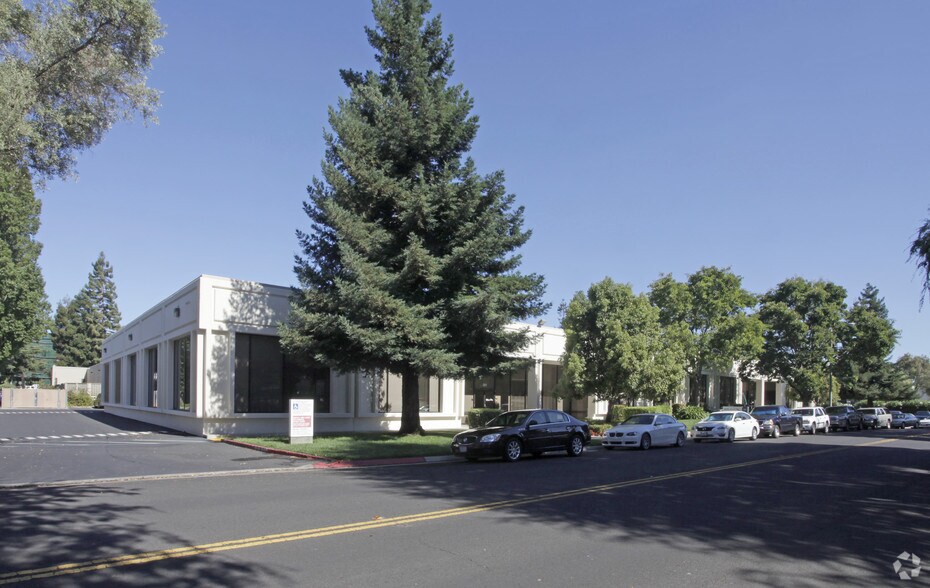 321-333 Soquel Way, Sunnyvale, CA à louer - Photo principale – Image 1 sur 13