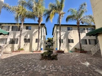 Plus de détails pour 4824-4832 Hazeltine Ave, Sherman Oaks, CA - Logement à vendre