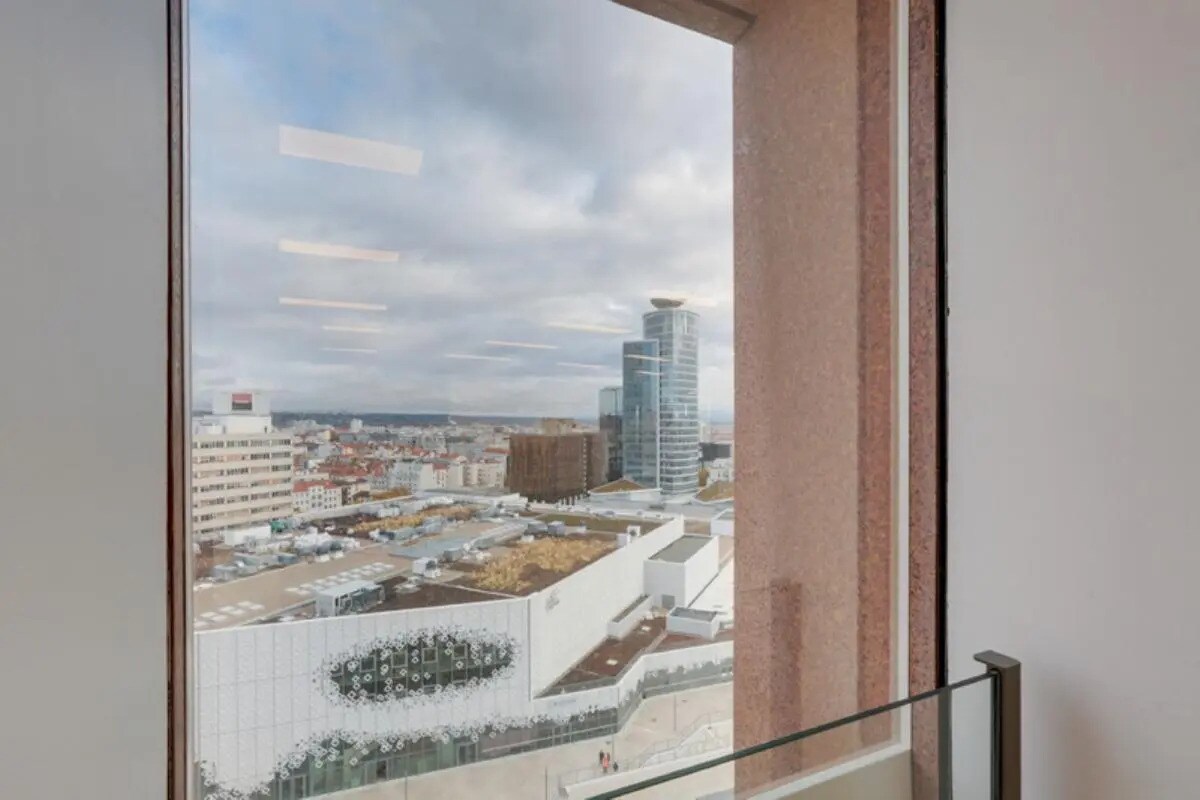 Bureau dans Lyon à louer Photo de l’immeuble– Image 1 sur 8