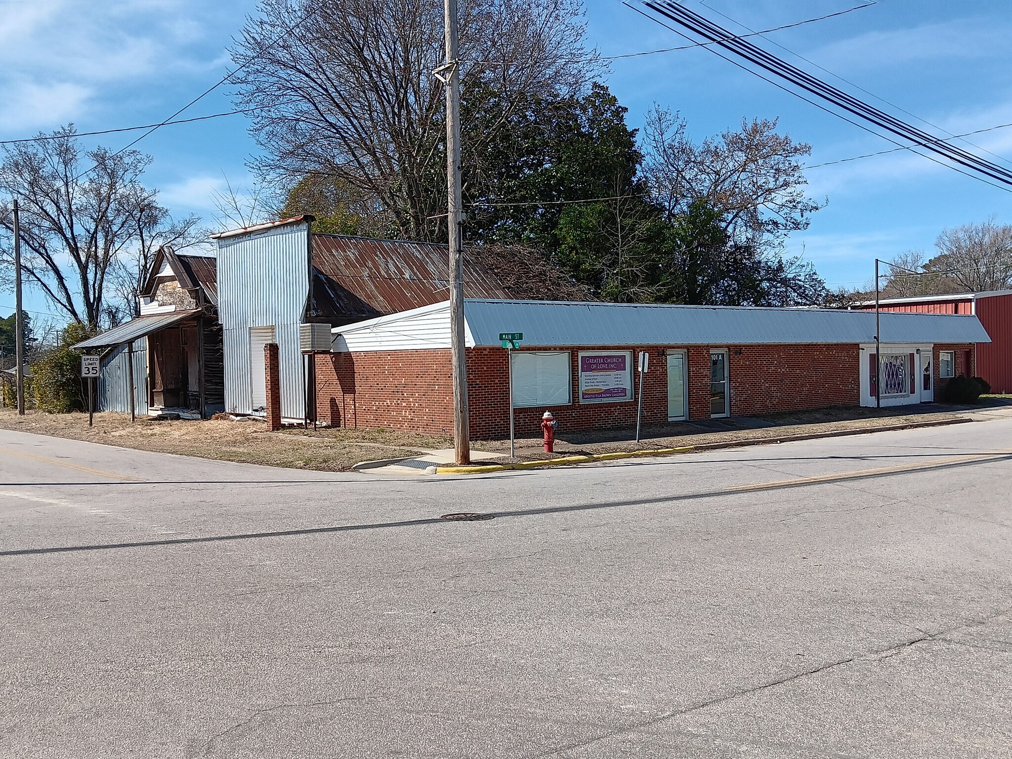 101 N Main St, Lucama, NC à vendre Photo principale– Image 1 sur 8