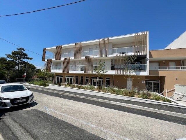 Plus de détails pour 4 Rue Lamartine, Rognac - Logement à vendre