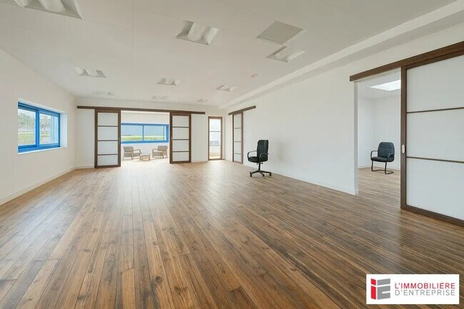 Plus de détails pour Bureau à louer