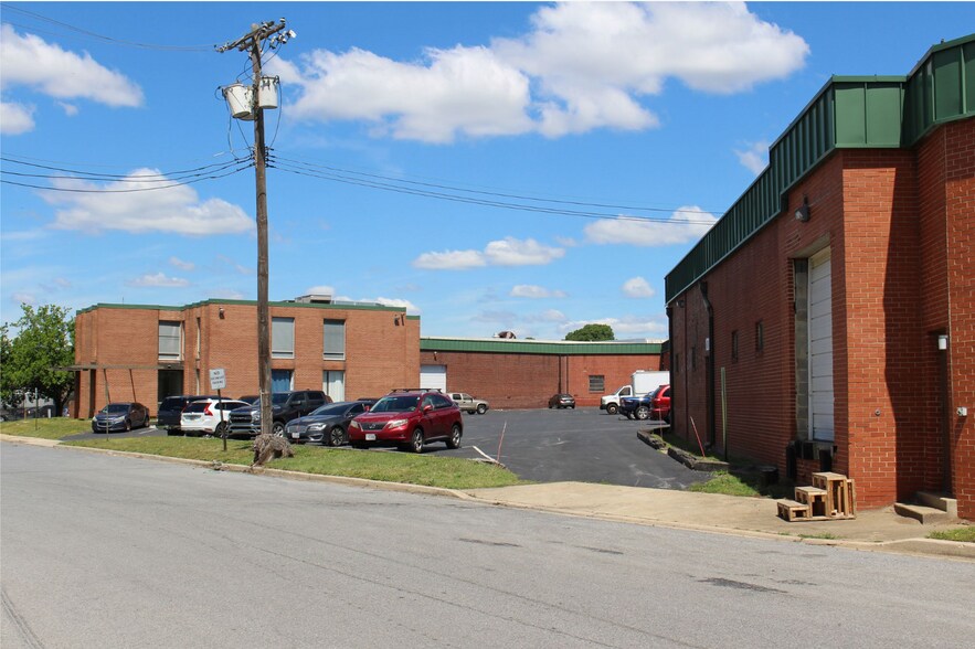 5102-5124 Frolich Ln, Hyattsville, MD à vendre - Photo de l’immeuble – Image 3 sur 4