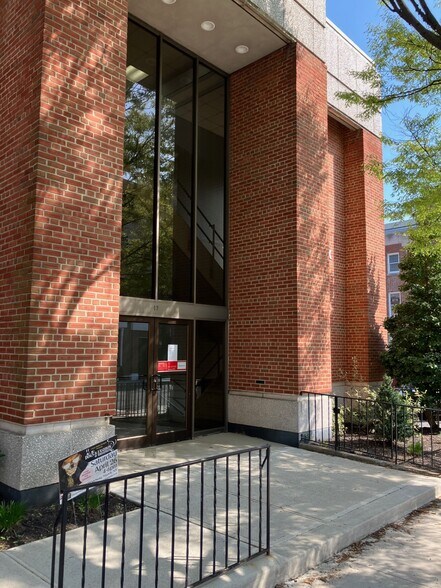17 S Broadway, Nyack, NY à louer - Photo de l’immeuble – Image 2 sur 5